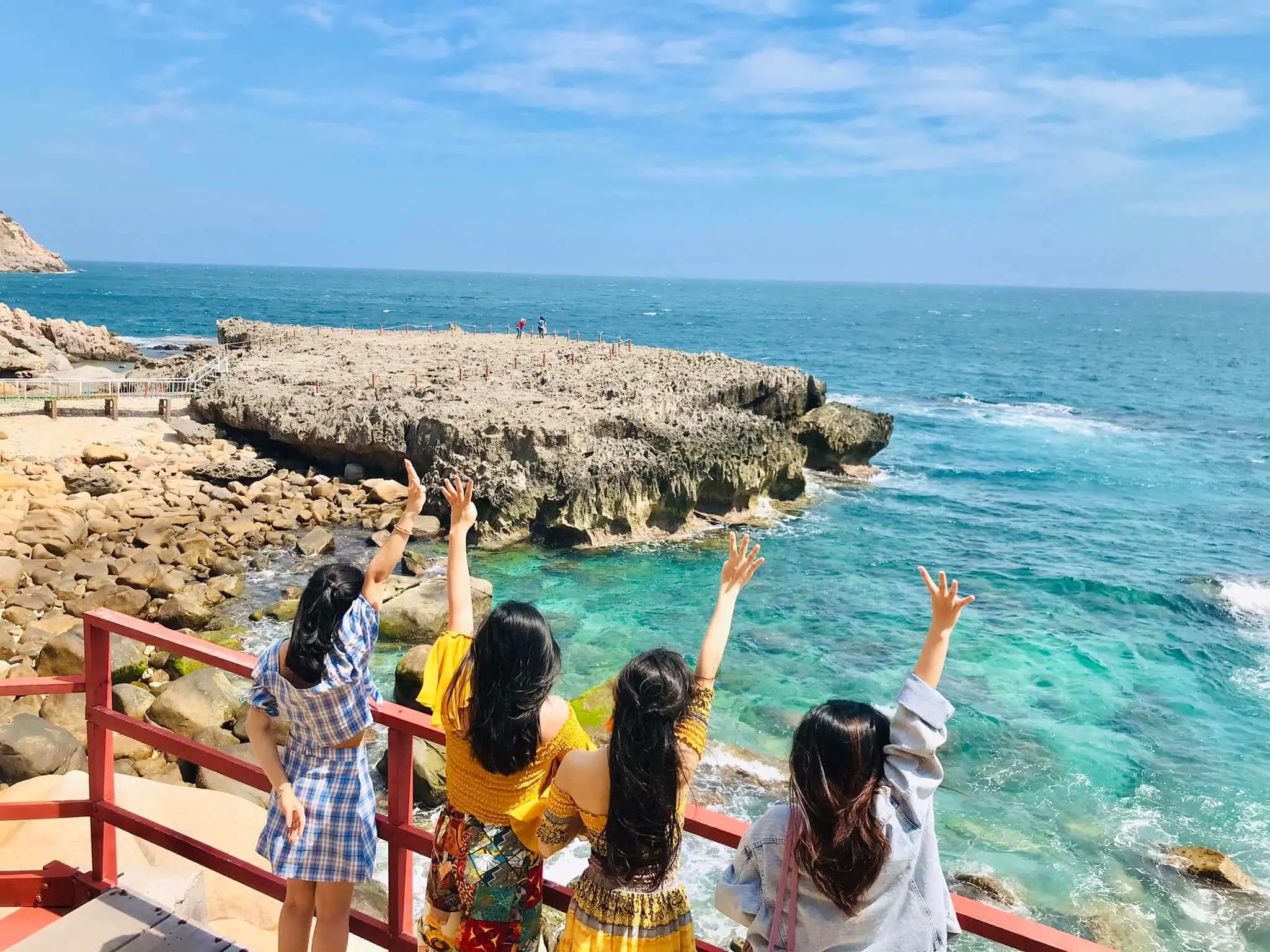 Hang Rái – “Vương quốc san hô” độc đáo giữa lòng biển Vĩnh Hy