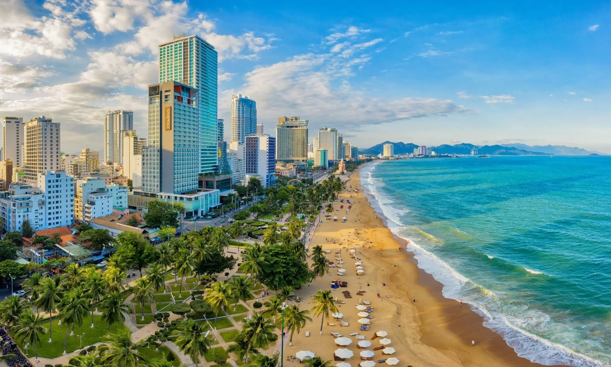 Top các bãi tắm đẹp ở Nha Trang 2026