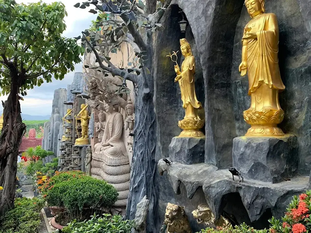 TOP 3 Chùa Nổi Tiếng Ở Nha Trang