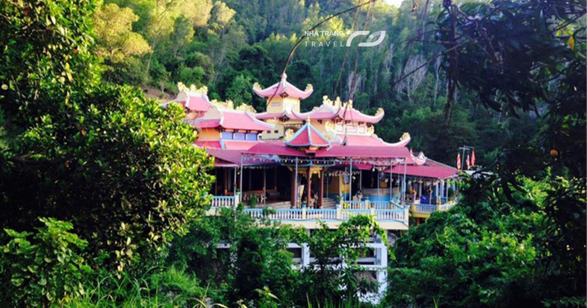 TOP 3 Chùa Nổi Tiếng Ở Nha Trang 1 TOP 3 Chùa Nổi Tiếng Ở Nha Trang 1
