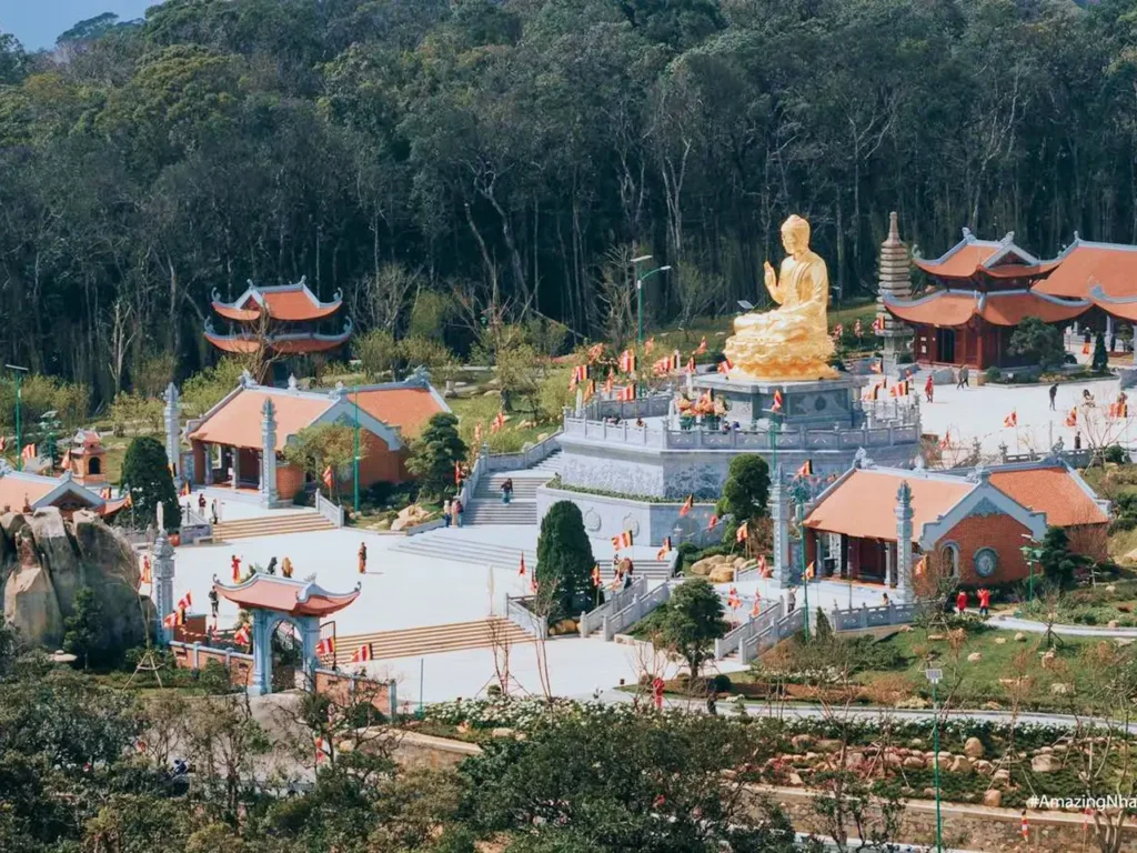 TOP 3 Chùa Nổi Tiếng Ở Nha Trang 3 TOP 3 Chùa Nổi Tiếng Ở Nha Trang 3